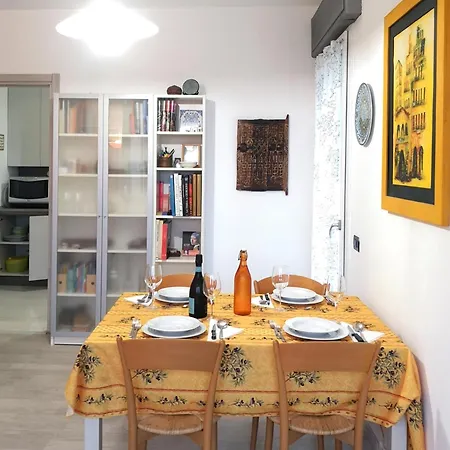 公寓 Casa Venezia E Riviera 米拉诺
