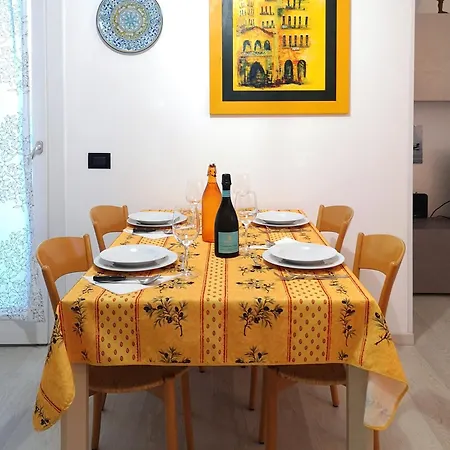 Casa Venezia E Riviera Apartamento *